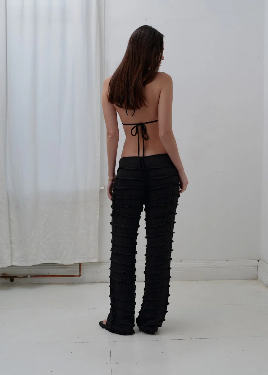 Laut Pant // Night - Image 4